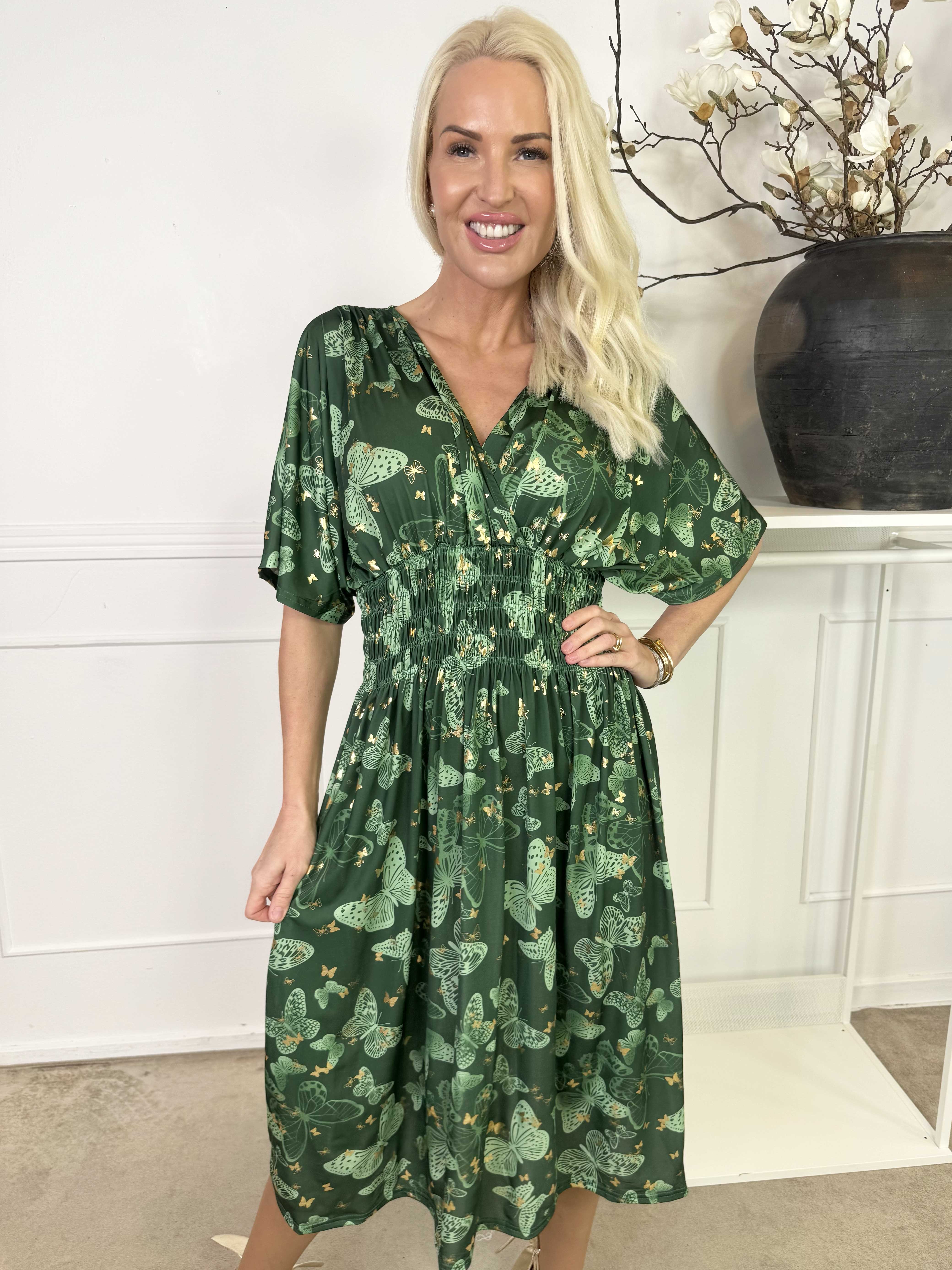 Pams Butterfly Midi S/S - Elastisk klänning med fjärilsmönster